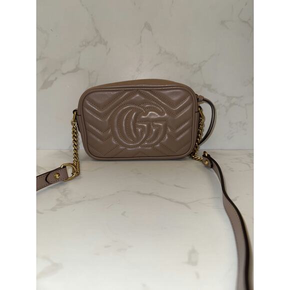 Gucci GG Marmont Mini Camera Bag in Taupe Leather - Excellent Condition - Picture 2 of 7
